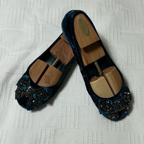 EUC Tory Burch Azalea Jeweled Bow Ballerina Ballet Flats Velvet Size 8.5 - Picture 1 of 12